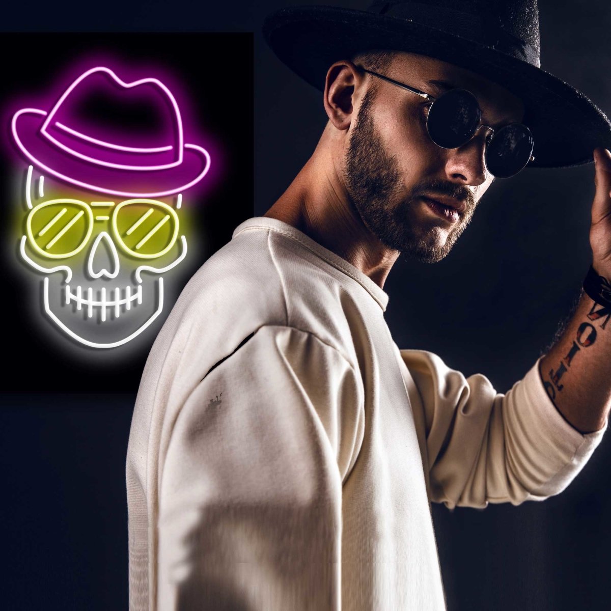 Personalised LED Neon Sign SKULL HAT - madaboutneon